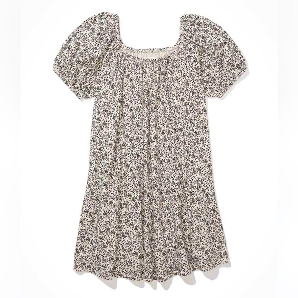 American Eagle Puff-Sleeve dress. Black and white floral print. Worn onc…